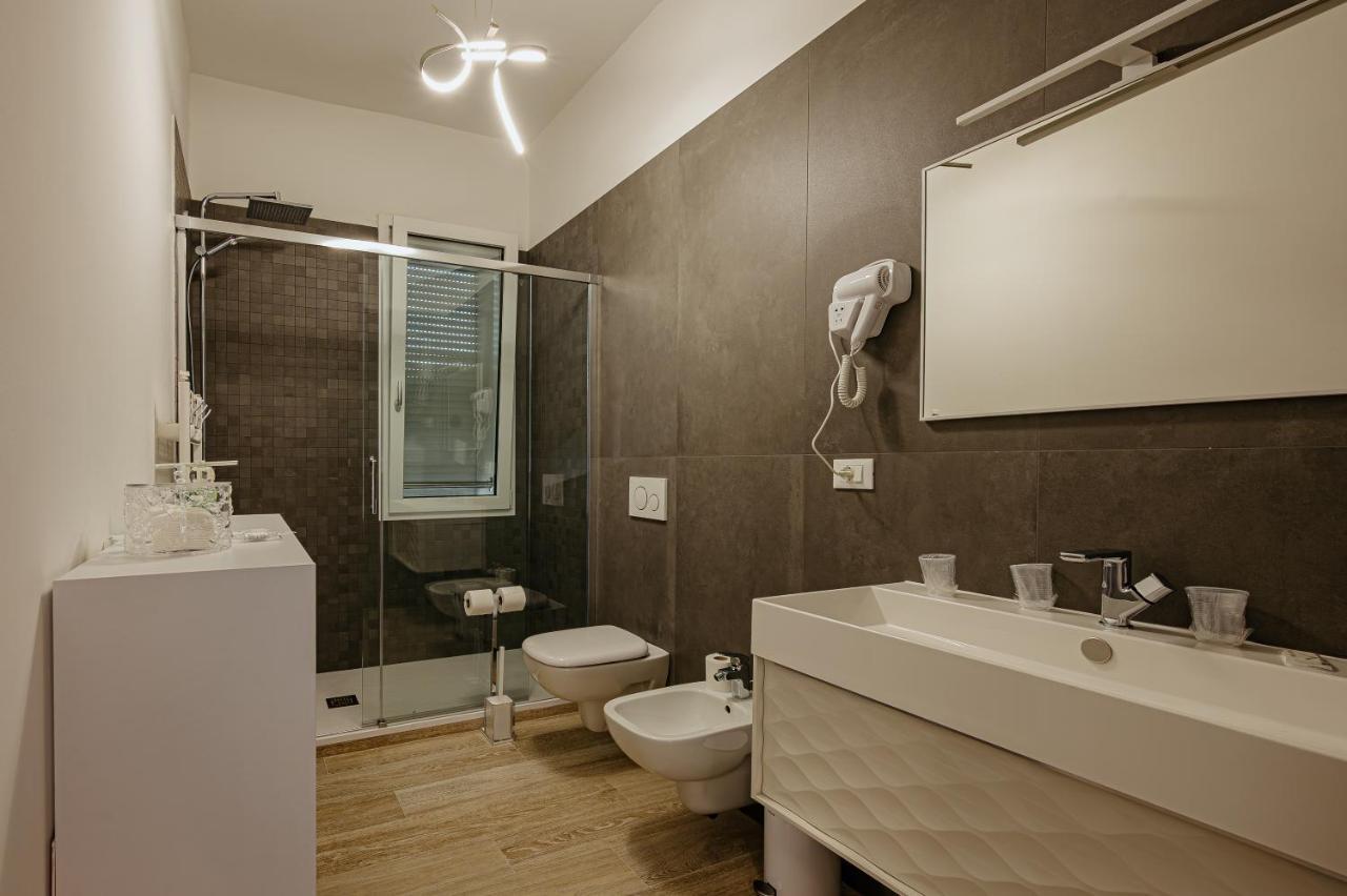 Home Sweet Home Bologna Bagian luar foto
