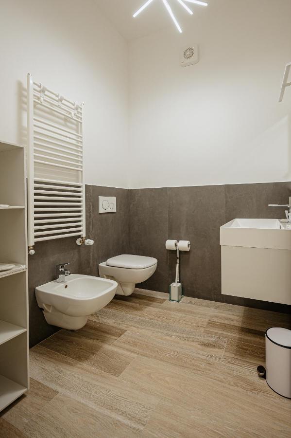 Home Sweet Home Bologna Bagian luar foto